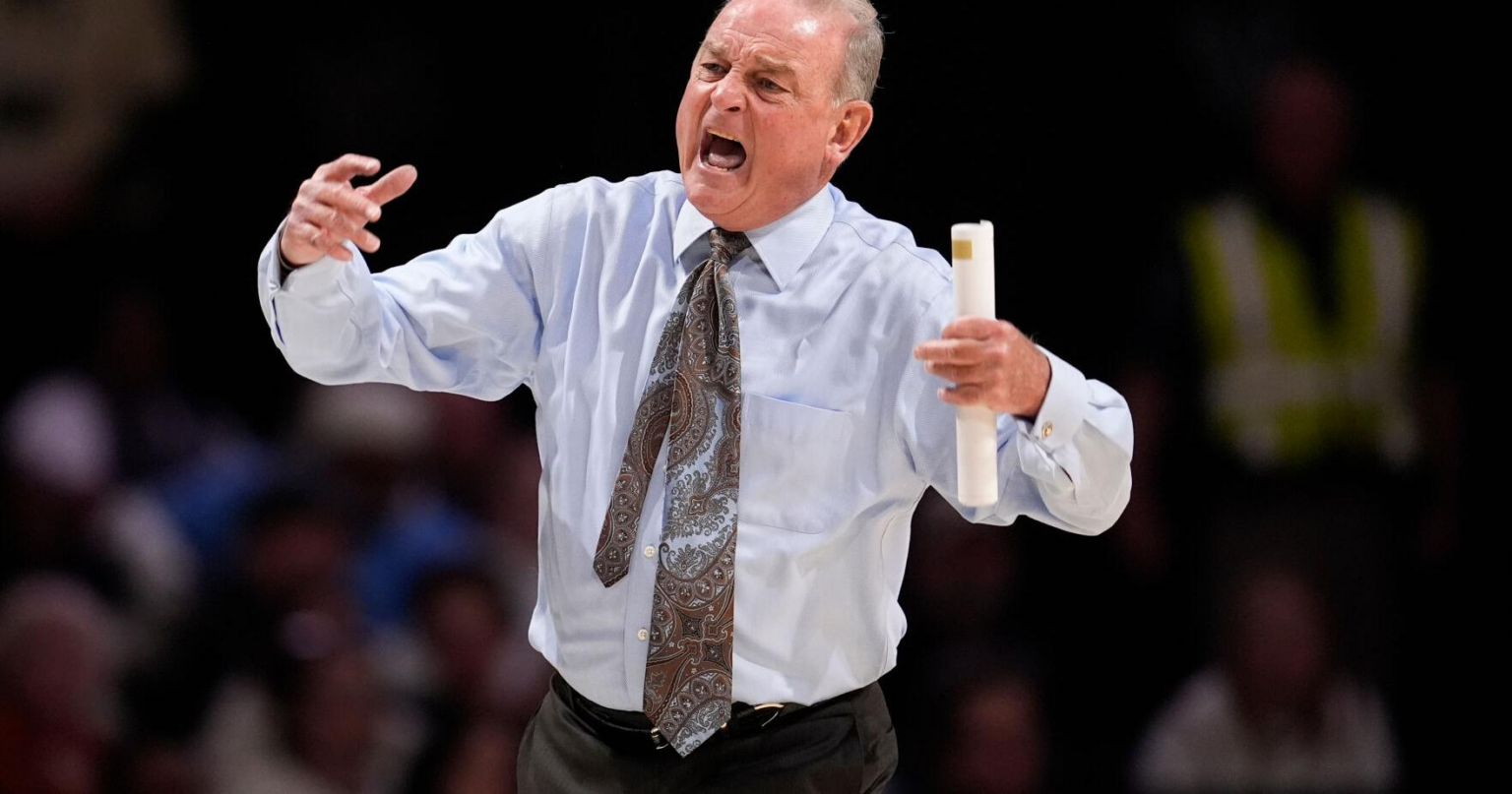 Vic Schaefer calls out his No. 4 Longhorns, saying ‘We have no heart’ – Oskaloosa Herald