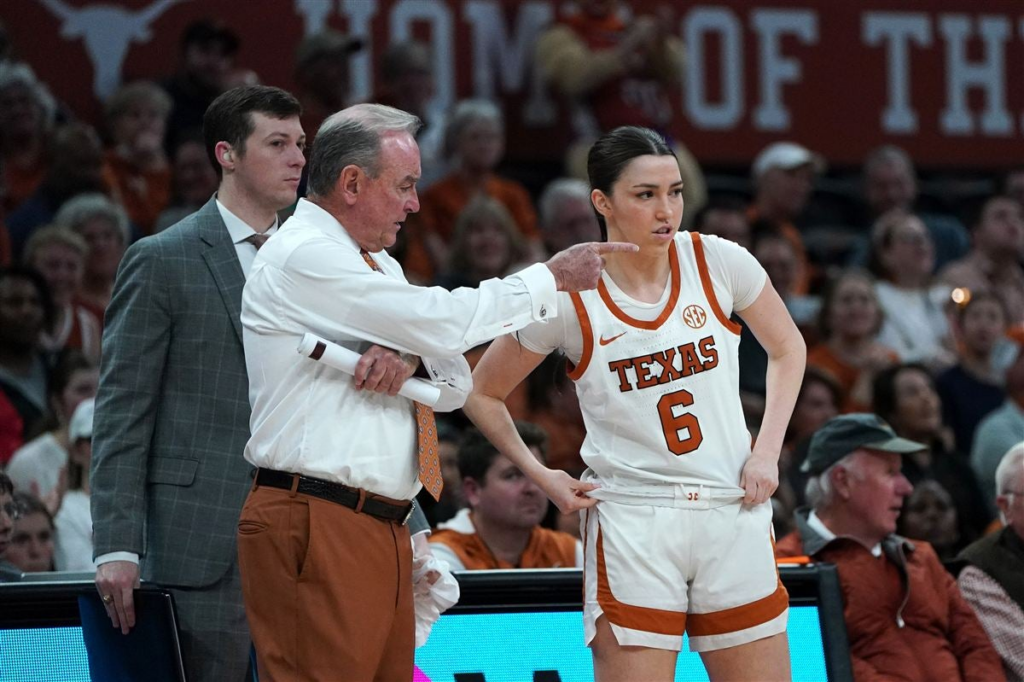 Texas women's hoops coach Vic Schaefer blasts his team for having "no heart" after 86-70 loss at No. 5 Vandy – 247Sports