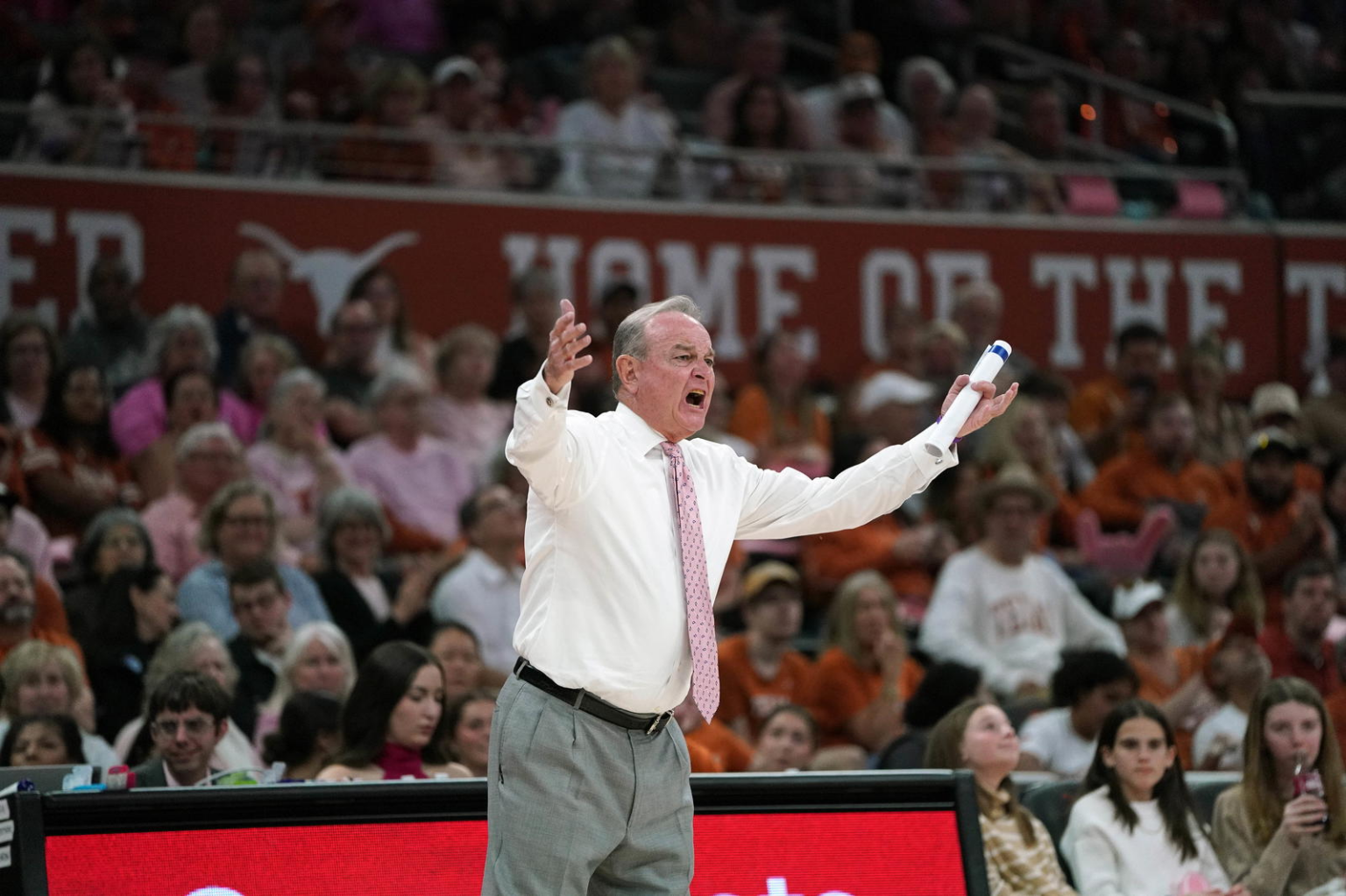 Vic Schaefer Sounds Off on His Team After Blowout Loss to Vanderbilt – roundtable.io