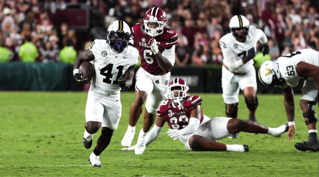 BREAKING: Vanderbilt Football ranked in the top 25 of both the AP and Coaches Poll – The Vanderbilt Hustler
