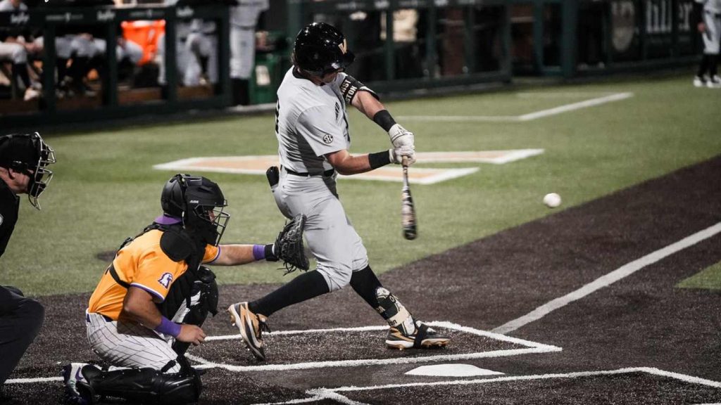 Vanderbilt Baseball Notebook: Searching for Strikes, Signs of Life, A Defining Weekend Ahead – Sports Illustrated