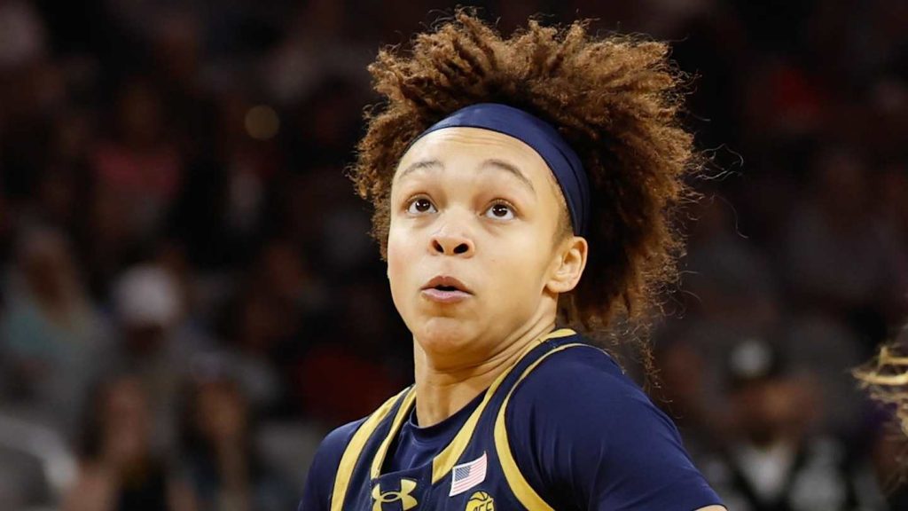 Notre Dame’s Stunning Upset of Vanderbilt Sends Social Media Into Frenzy – Sports Illustrated
