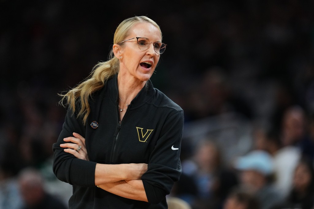 Notre Dame stuns Vanderbilt, former UConn star Shea Ralph in NCAA Tournament to reach Elite Eight – Hartford Courant