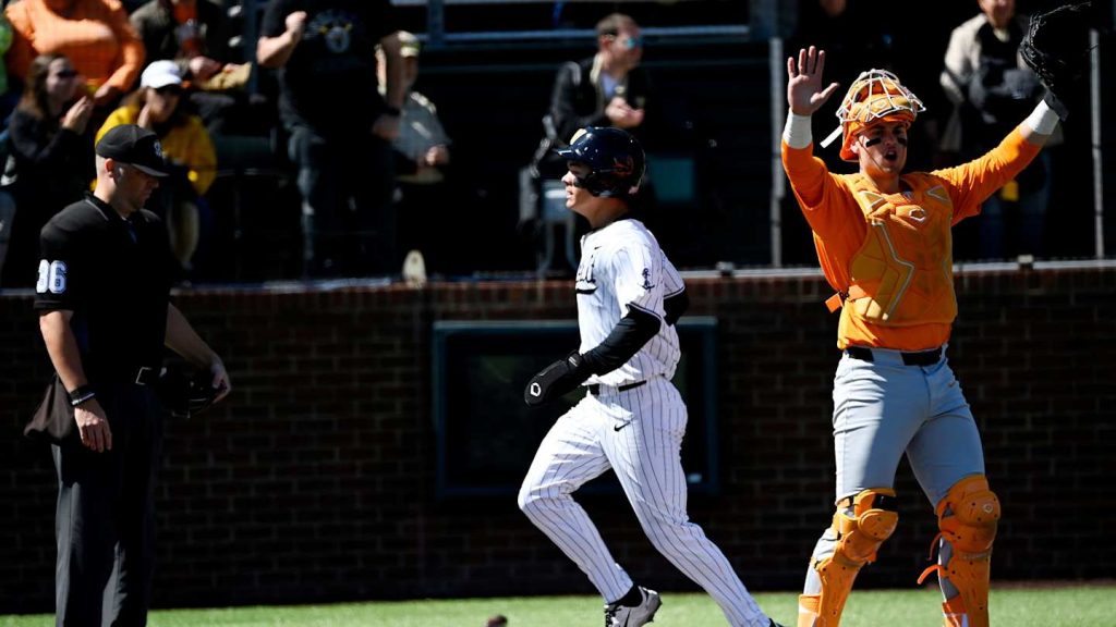 Vanderbilt Baseball Begins Pivotal Week: The Anchor – Sports Illustrated