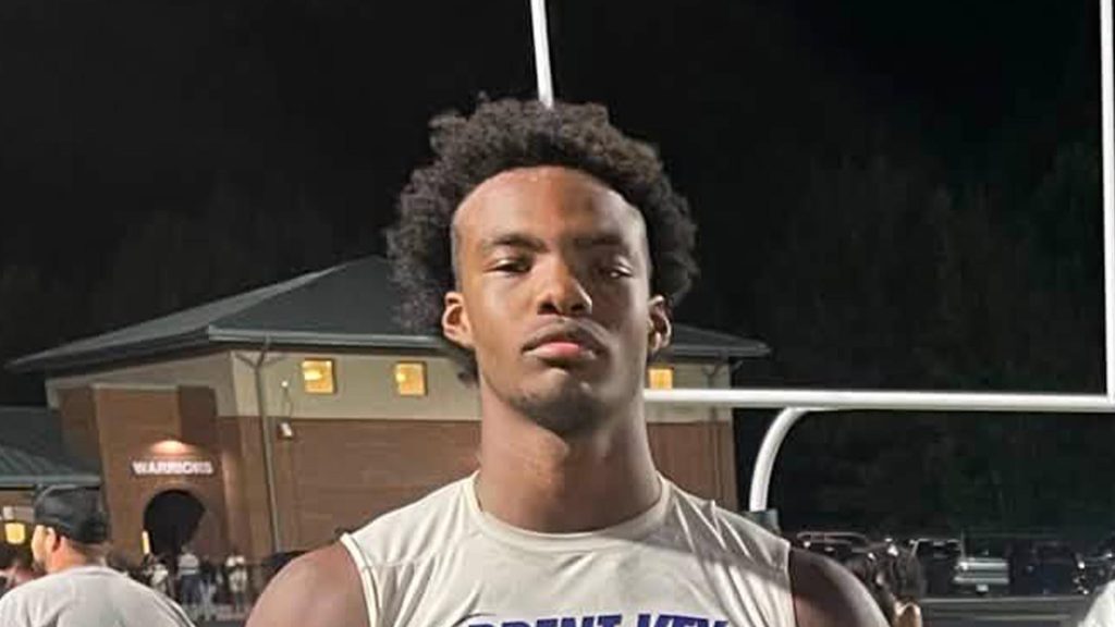 College football star dead at 20 as tributes pour in – 'our hearts are broken' – the-sun.com