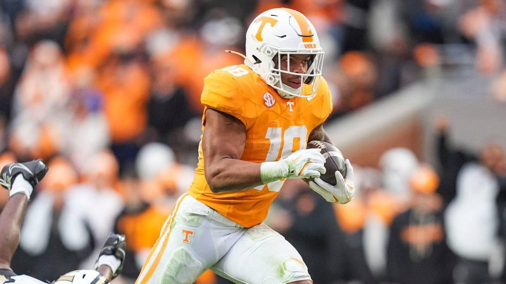 The Tennessee–Texas game time is a slap in the face to Vols fans – All for Tennessee
