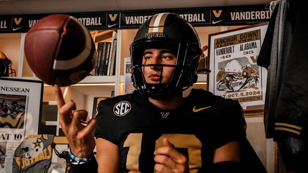 Exclusive: Vanderbilt Football 2027 Quarterback Commit Details His Decision and Fit With Commodores – Sports Illustrated
