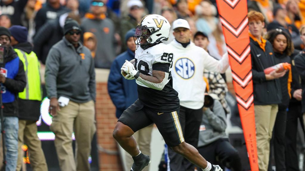 Exclusive: Inside Sedrick Alexander’s Decision to Stay at Vanderbilt Over NFL Draft – Sports Illustrated
