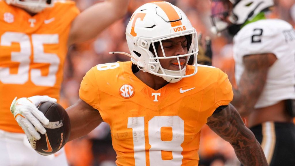 Why Tennessee Football Running Backs Will Have Major Expectations This Season – Sports Illustrated