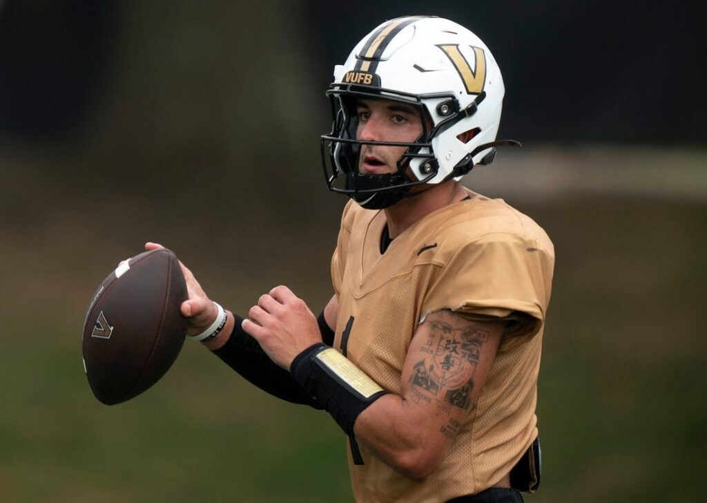 Reports: Vanderbilt names Blaze Berlowitz starting QB – Field Level Media