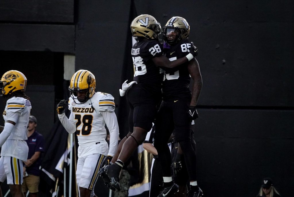Vanderbilt Football Mailbag: Kicking off the 2026 season – The Vanderbilt Hustler