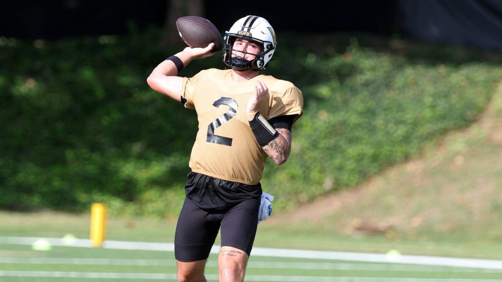 Vanderbilt Football Gets the Jared Curtis Experience in His First Drive – si.com