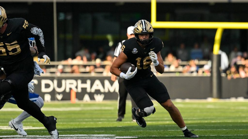Exclusive: Cole Spence Talks Coming Back From Injury and What It Means to be Back With Vanderbilt Football – Sports Illustrated
