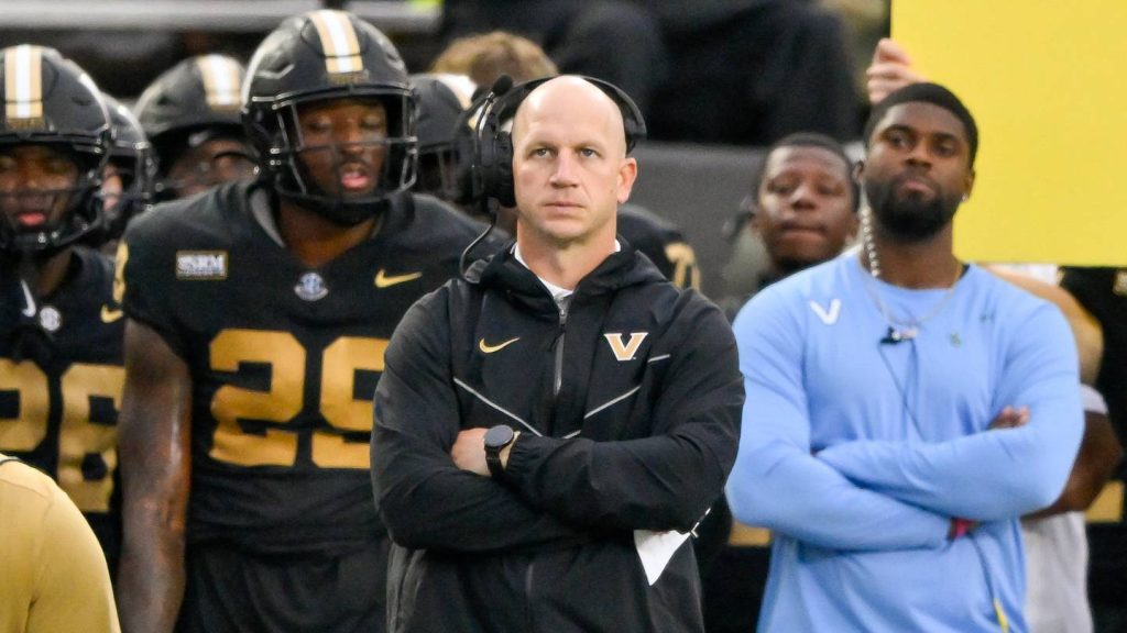 Vanderbilt Football Drops Third Straight in Loss to Ole Miss – Sports Illustrated