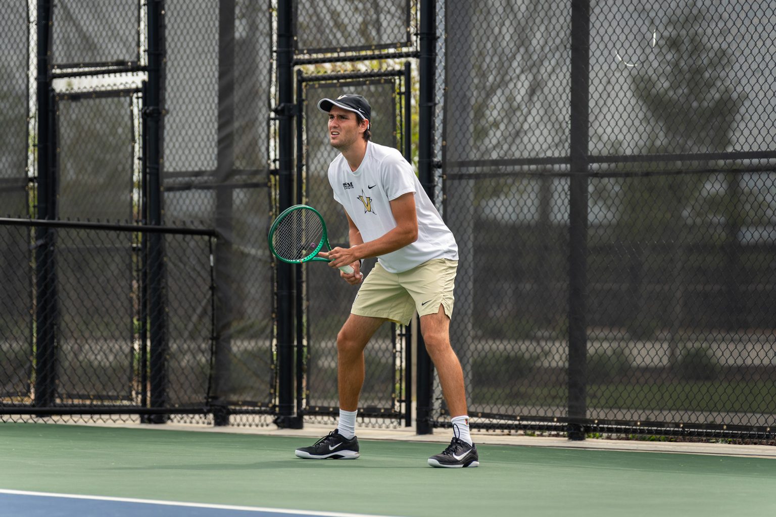 Vanderbilt Men's Tennis – Saturday Sinks Dores – Vanderbilt Commodores