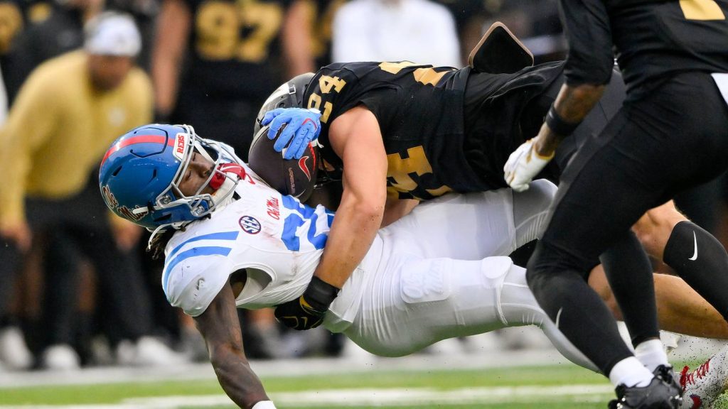Vanderbilt Football Knows How Huge This Weekend’s Game is in the Big Picture – Sports Illustrated