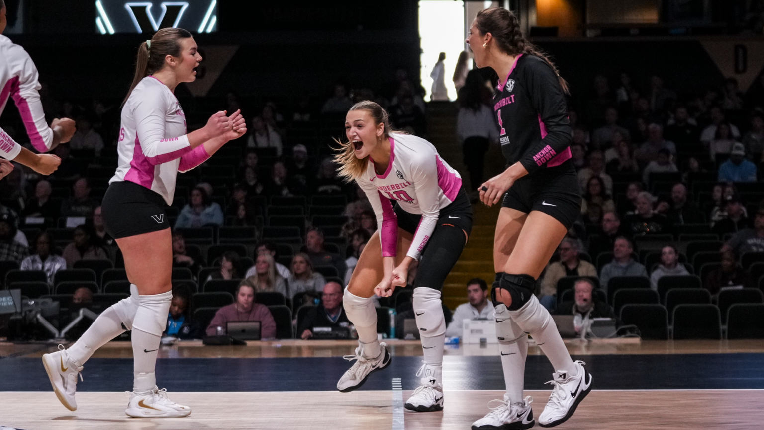Dores Shut Down Bulldogs – Vanderbilt Commodores