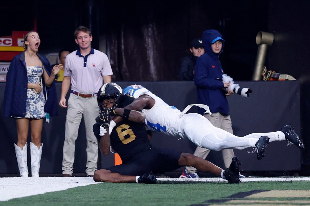 Lessons in Vanderbilt Football: Ole Miss – Anchor Of Gold